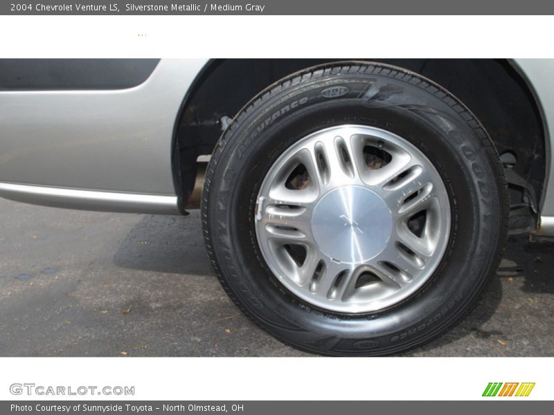 Silverstone Metallic / Medium Gray 2004 Chevrolet Venture LS