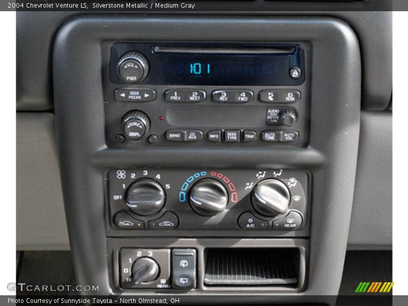 Silverstone Metallic / Medium Gray 2004 Chevrolet Venture LS