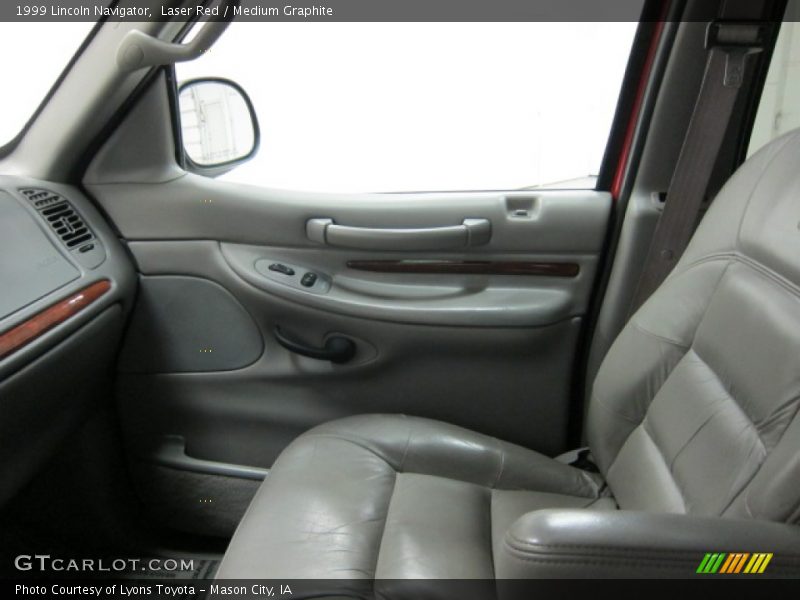 Laser Red / Medium Graphite 1999 Lincoln Navigator
