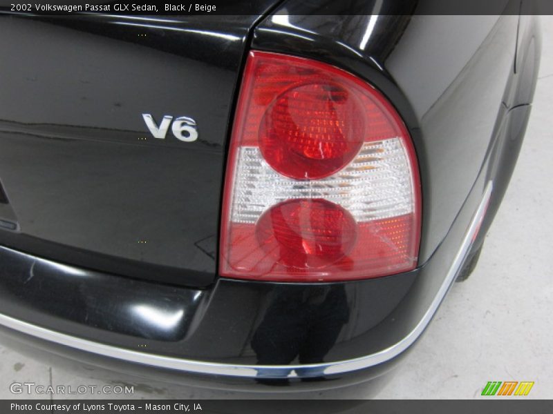 Black / Beige 2002 Volkswagen Passat GLX Sedan