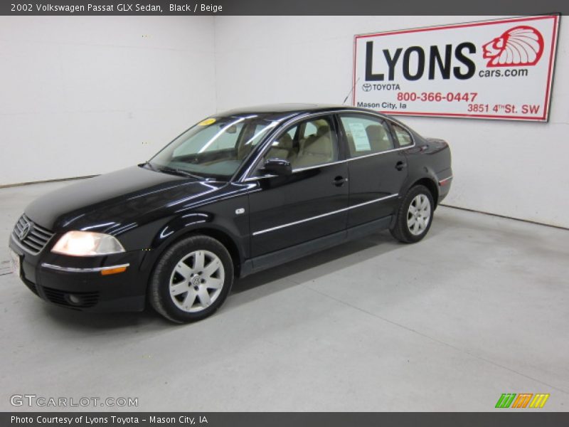 Black / Beige 2002 Volkswagen Passat GLX Sedan