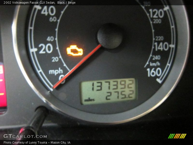 Black / Beige 2002 Volkswagen Passat GLX Sedan