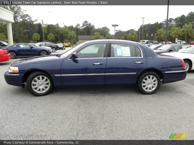  2011 Town Car Signature Limited Dark Blue Pearl Metallic