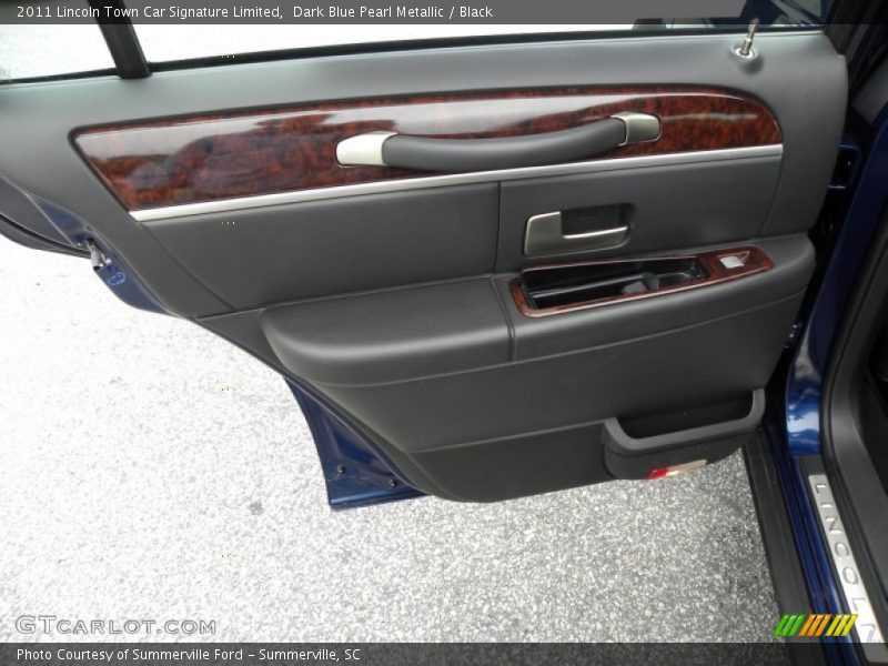 Door Panel of 2011 Town Car Signature Limited