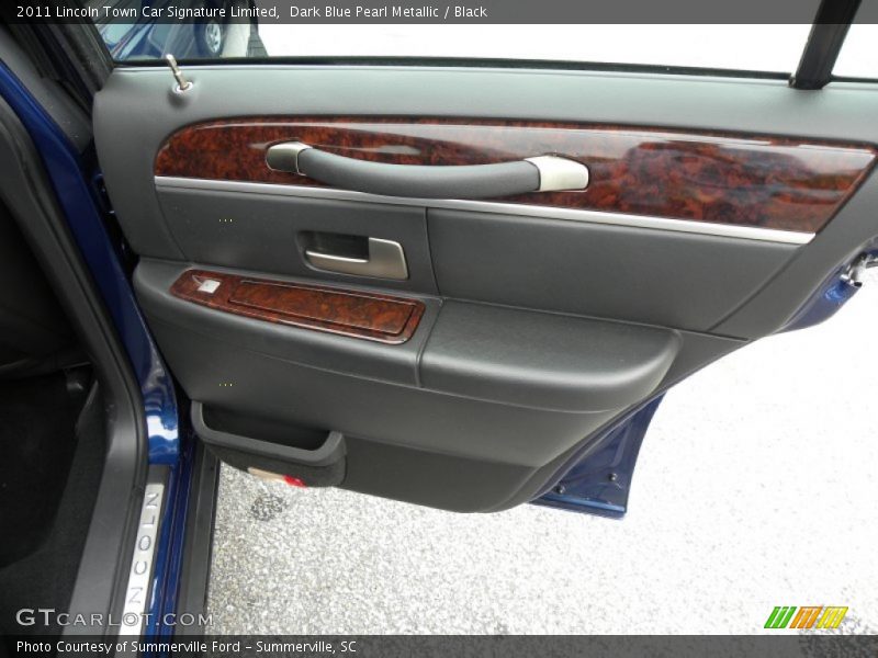 Door Panel of 2011 Town Car Signature Limited
