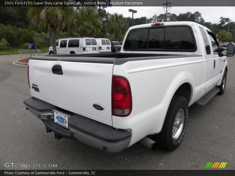 Oxford White / Medium Parchment 2001 Ford F250 Super Duty Lariat SuperCab