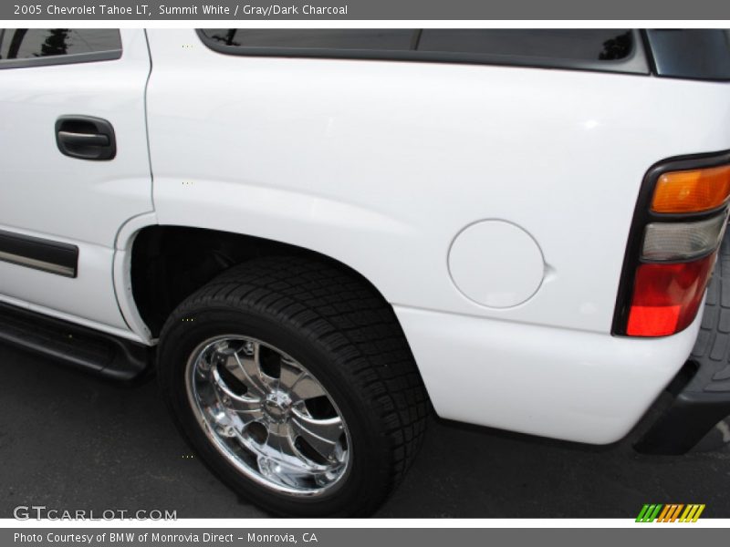 Summit White / Gray/Dark Charcoal 2005 Chevrolet Tahoe LT