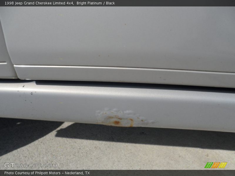 Bright Platinum / Black 1998 Jeep Grand Cherokee Limited 4x4