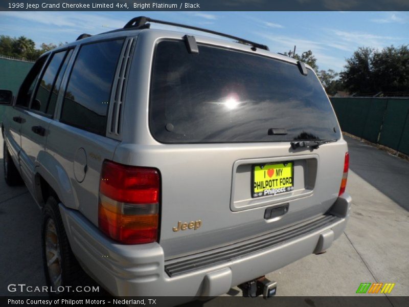 Bright Platinum / Black 1998 Jeep Grand Cherokee Limited 4x4