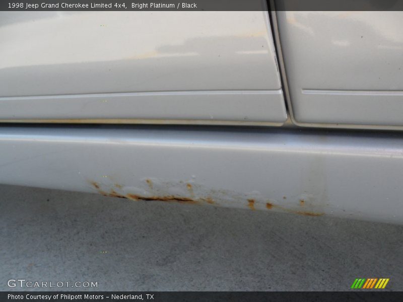 Bright Platinum / Black 1998 Jeep Grand Cherokee Limited 4x4