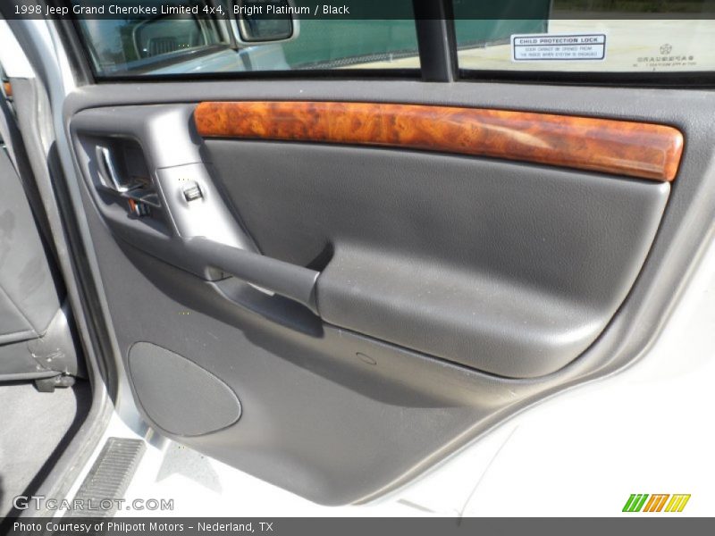 Door Panel of 1998 Grand Cherokee Limited 4x4