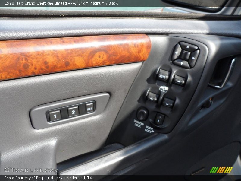 Bright Platinum / Black 1998 Jeep Grand Cherokee Limited 4x4