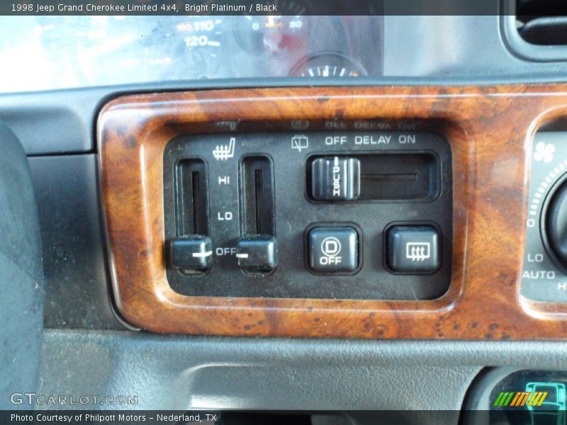 Bright Platinum / Black 1998 Jeep Grand Cherokee Limited 4x4