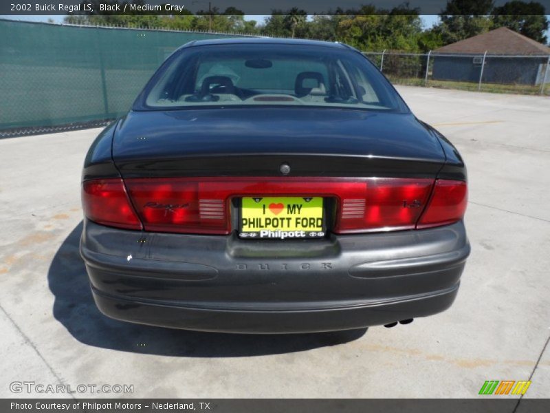 Black / Medium Gray 2002 Buick Regal LS