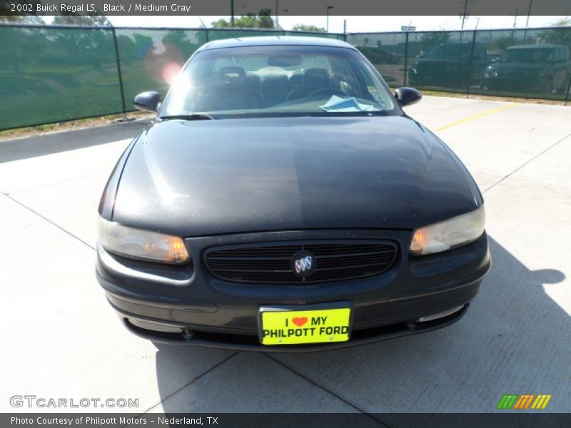 Black / Medium Gray 2002 Buick Regal LS