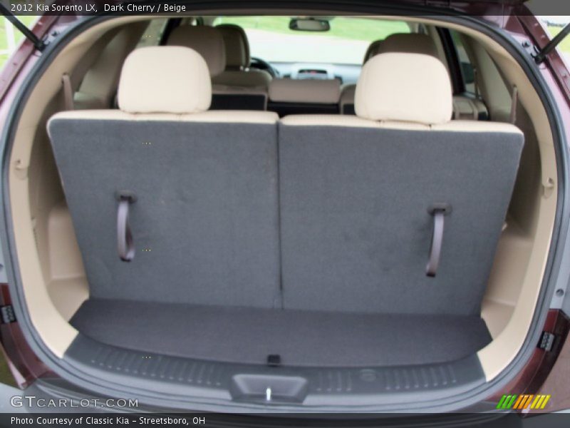 Dark Cherry / Beige 2012 Kia Sorento LX