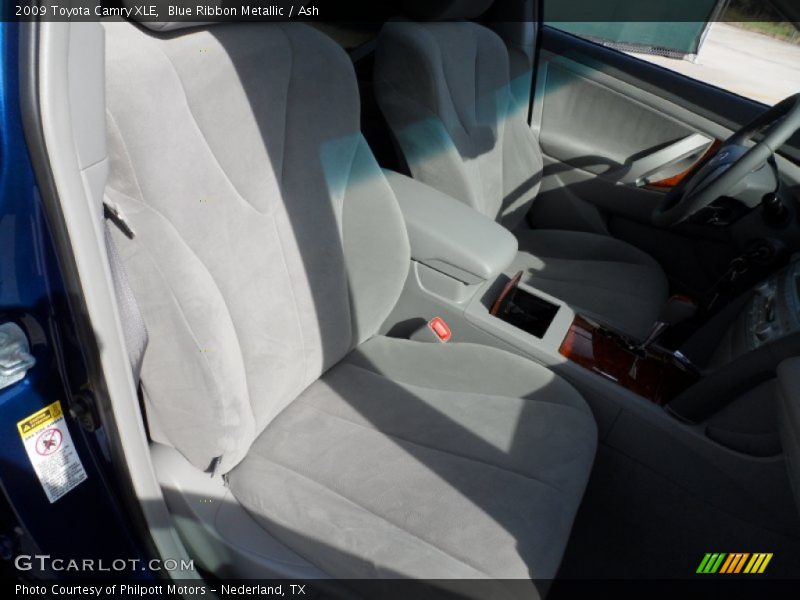 Blue Ribbon Metallic / Ash 2009 Toyota Camry XLE
