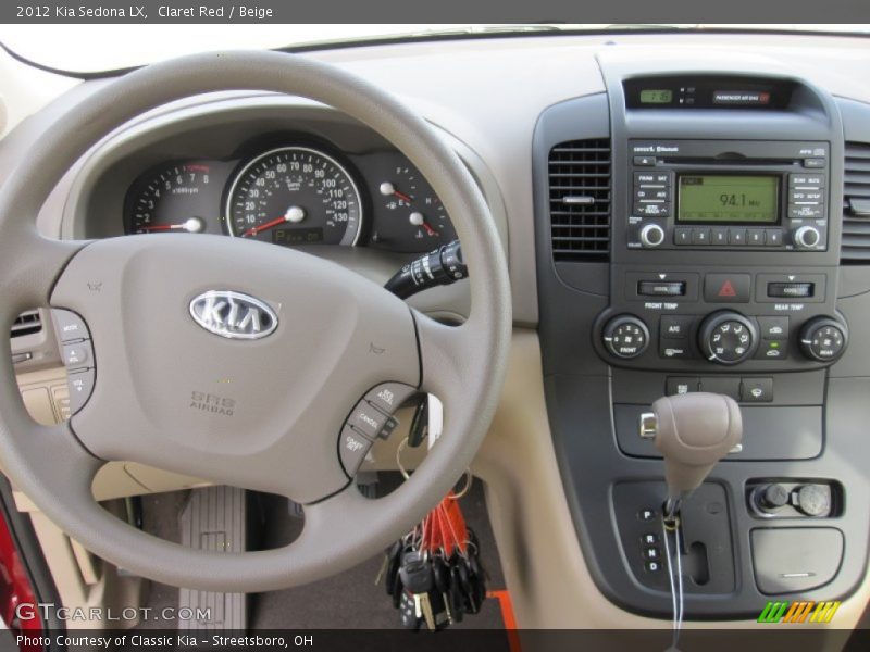 Dashboard of 2012 Sedona LX