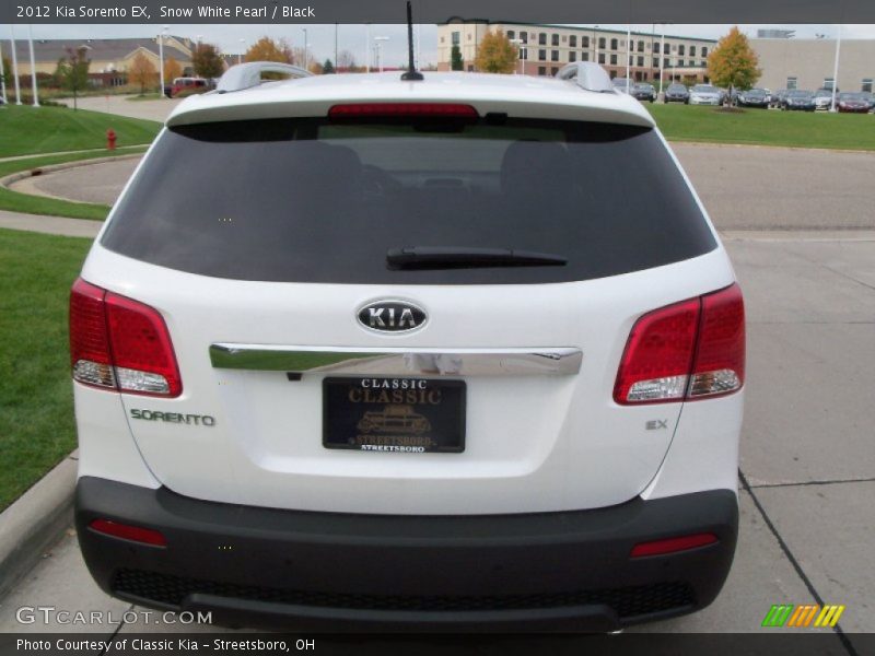 Snow White Pearl / Black 2012 Kia Sorento EX