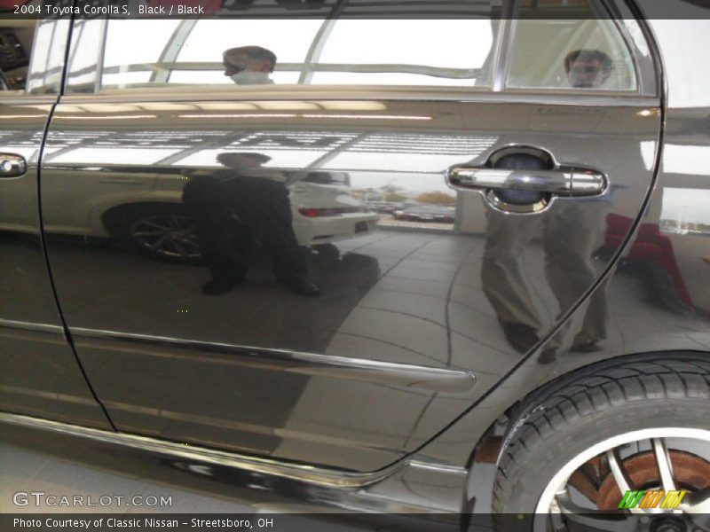 Black / Black 2004 Toyota Corolla S