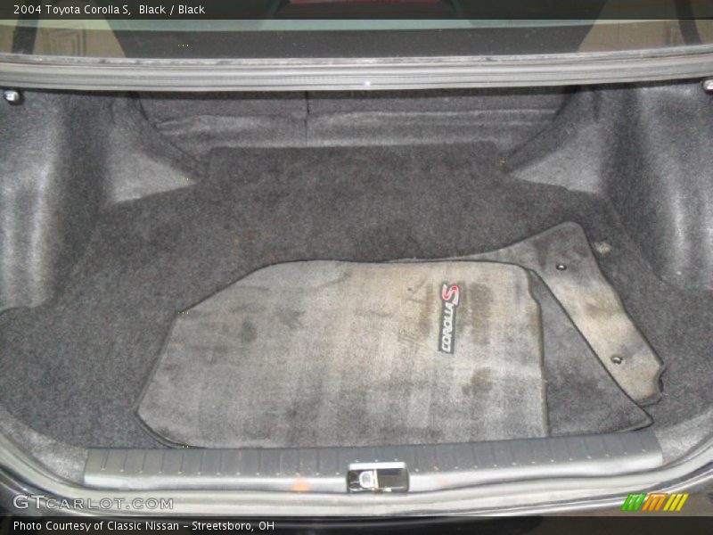Black / Black 2004 Toyota Corolla S