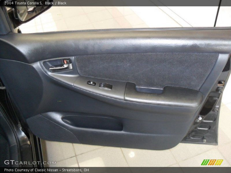 Black / Black 2004 Toyota Corolla S