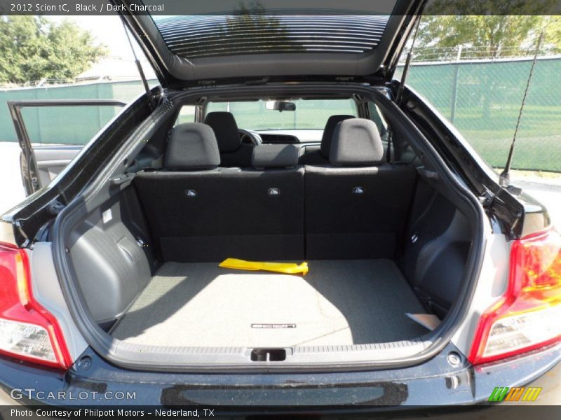  2012 tC  Trunk