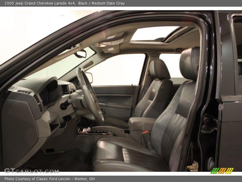 Black / Medium Slate Gray 2005 Jeep Grand Cherokee Laredo 4x4