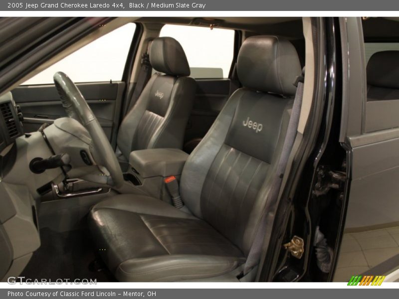 Black / Medium Slate Gray 2005 Jeep Grand Cherokee Laredo 4x4