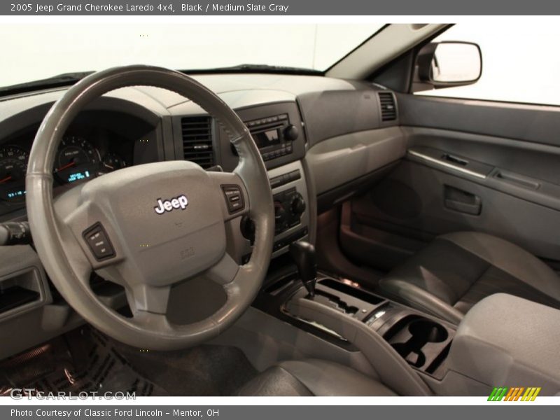 Black / Medium Slate Gray 2005 Jeep Grand Cherokee Laredo 4x4
