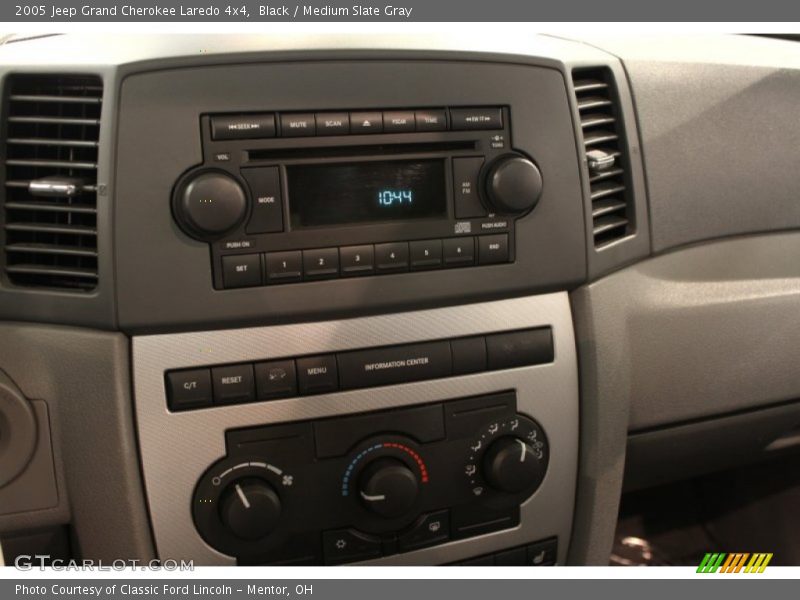 Black / Medium Slate Gray 2005 Jeep Grand Cherokee Laredo 4x4