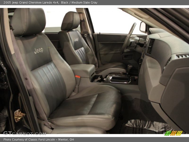 Black / Medium Slate Gray 2005 Jeep Grand Cherokee Laredo 4x4