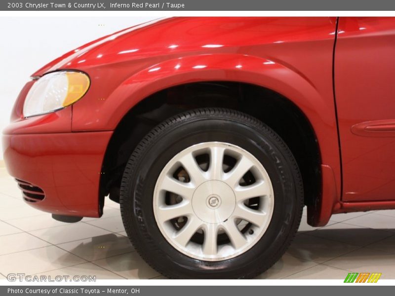  2003 Town & Country LX Wheel