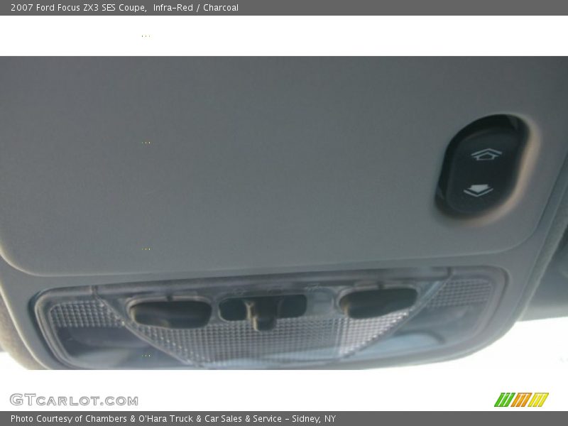 Infra-Red / Charcoal 2007 Ford Focus ZX3 SES Coupe