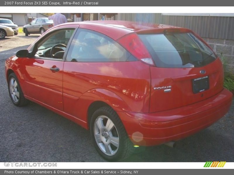 Infra-Red / Charcoal 2007 Ford Focus ZX3 SES Coupe