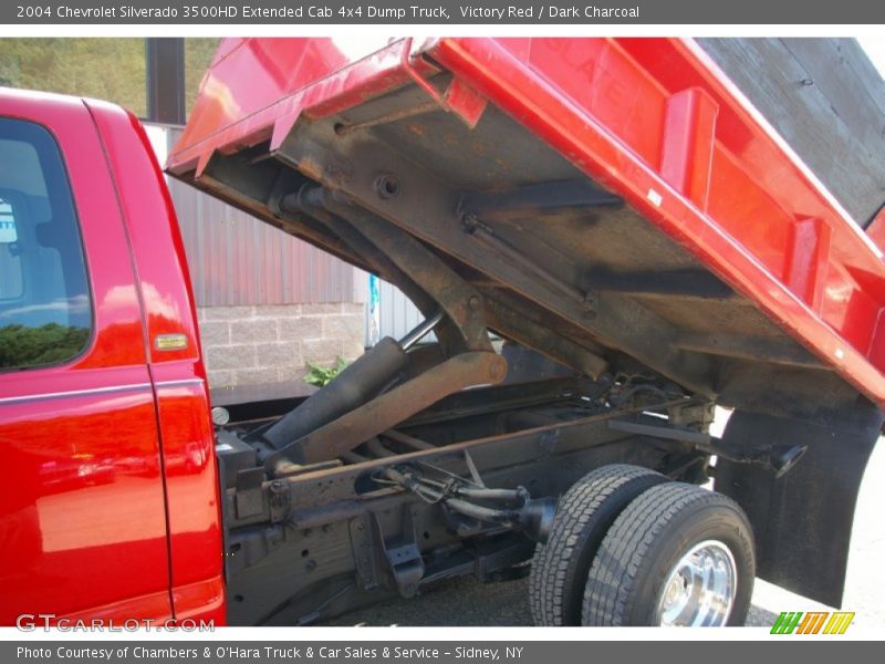 Victory Red / Dark Charcoal 2004 Chevrolet Silverado 3500HD Extended Cab 4x4 Dump Truck