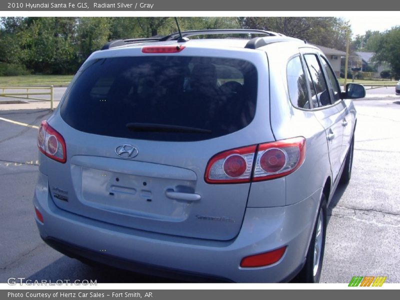 Radiant Silver / Gray 2010 Hyundai Santa Fe GLS