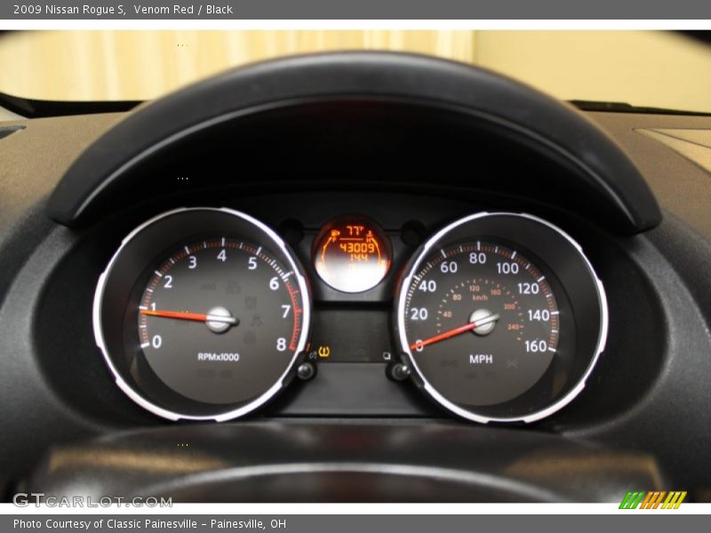 Venom Red / Black 2009 Nissan Rogue S