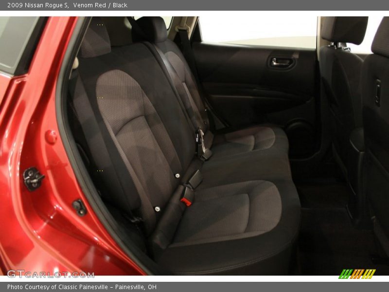 Venom Red / Black 2009 Nissan Rogue S