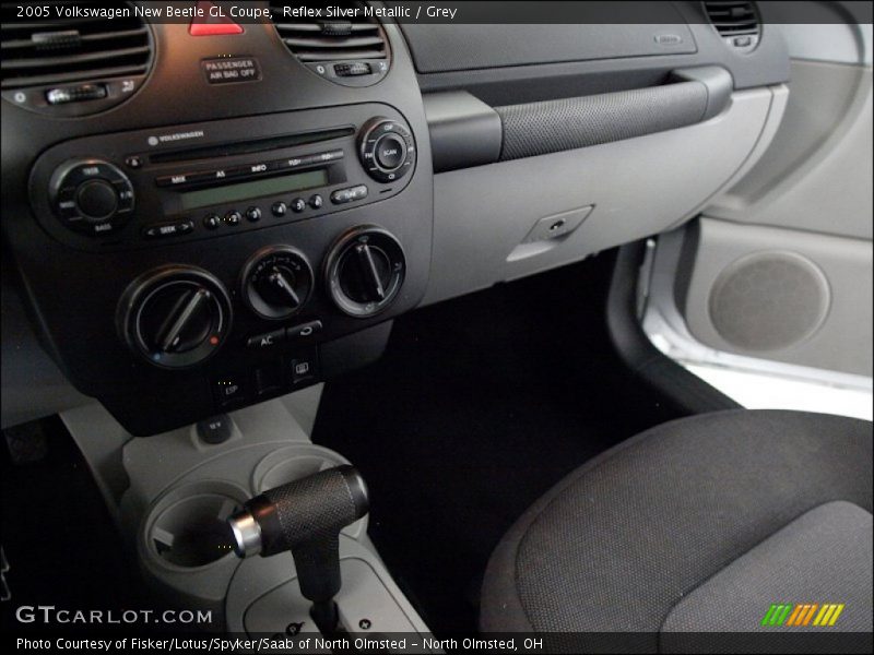 Reflex Silver Metallic / Grey 2005 Volkswagen New Beetle GL Coupe