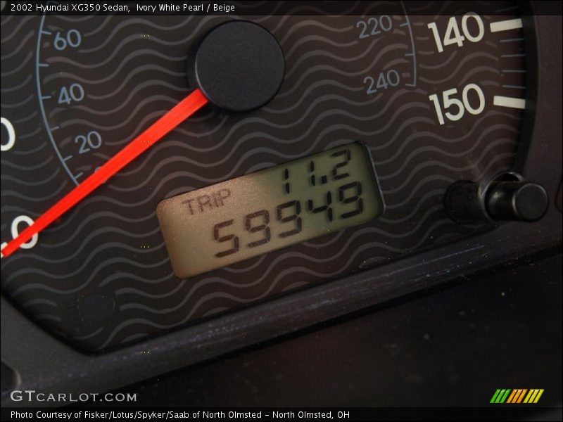 Ivory White Pearl / Beige 2002 Hyundai XG350 Sedan