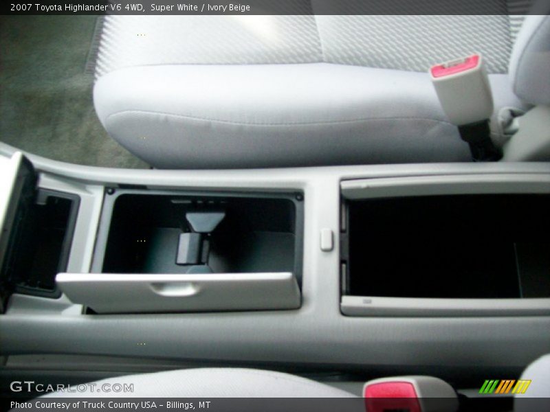 Super White / Ivory Beige 2007 Toyota Highlander V6 4WD