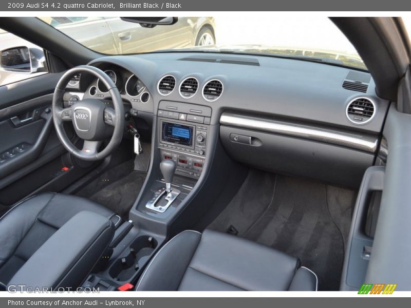 Dashboard of 2009 S4 4.2 quattro Cabriolet