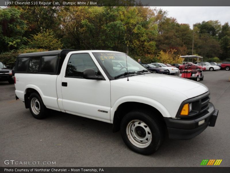Olympic White / Blue 1997 Chevrolet S10 Regular Cab
