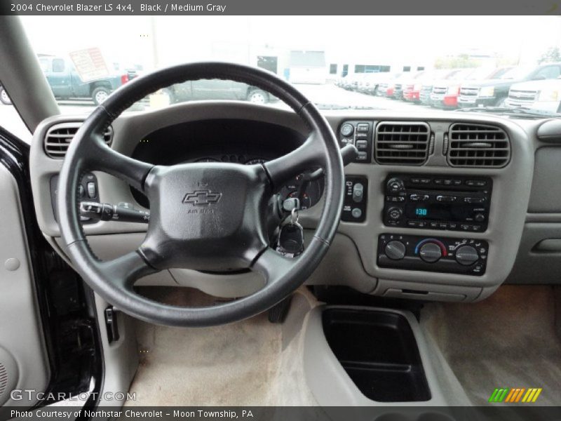 Black / Medium Gray 2004 Chevrolet Blazer LS 4x4