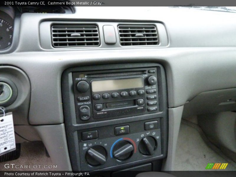 Cashmere Beige Metallic / Gray 2001 Toyota Camry CE