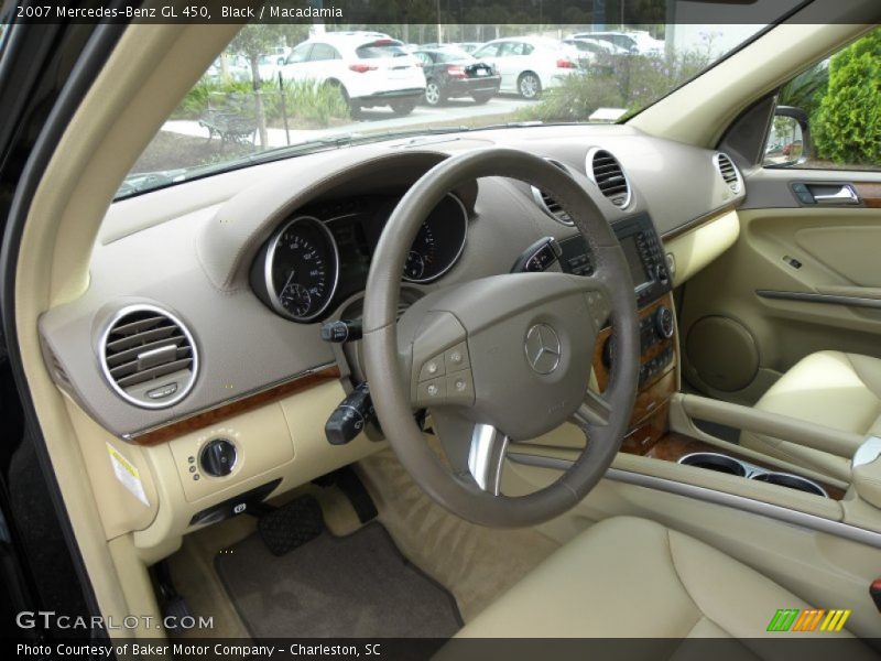 Black / Macadamia 2007 Mercedes-Benz GL 450