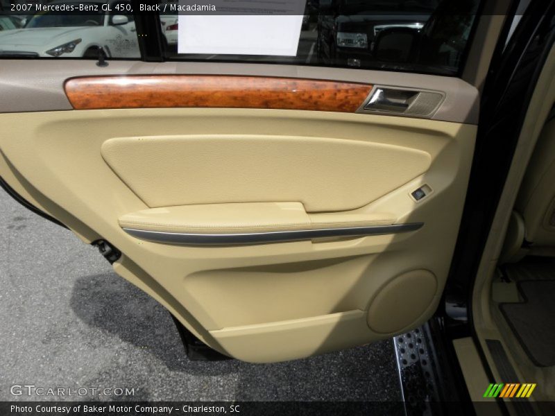Black / Macadamia 2007 Mercedes-Benz GL 450