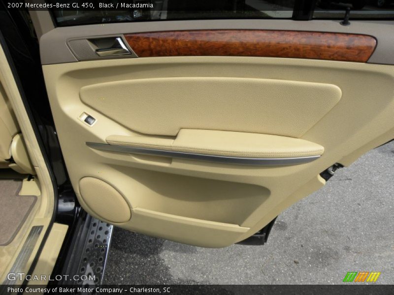 Black / Macadamia 2007 Mercedes-Benz GL 450