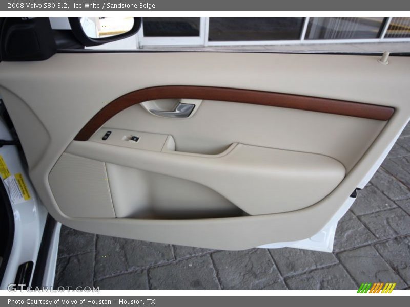 Ice White / Sandstone Beige 2008 Volvo S80 3.2